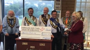 Gwaun Lodge donates £1,000 to Wales Air Ambulance